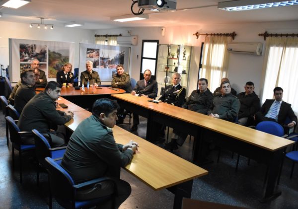 foto-20160812-visita-contralmirante-Herb-02